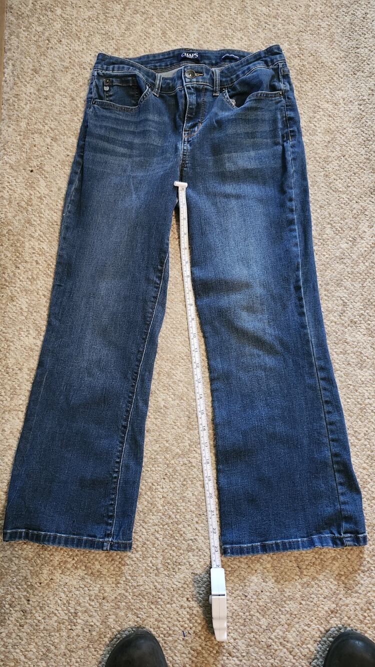 Chaps Preowned Women's Denim Capri Jeans Midrise Crop Kick Size 8 / 29 Inseam